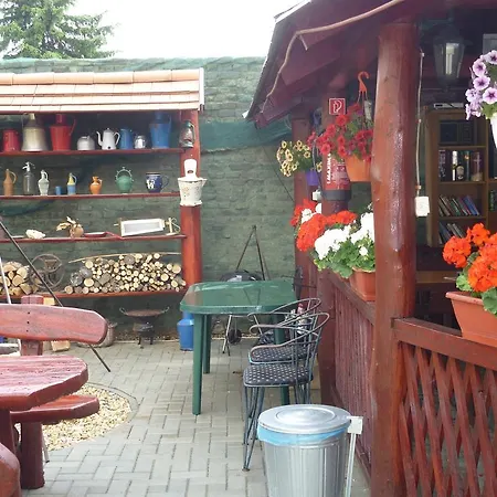 Zsuzsanna Vendeghaz 2* Debrecen
