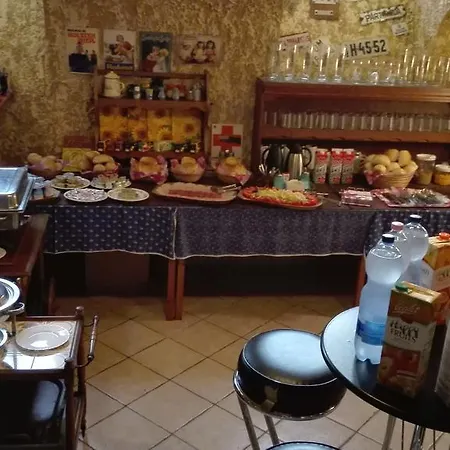Zsuzsanna Vendeghaz 2* Debrecen
