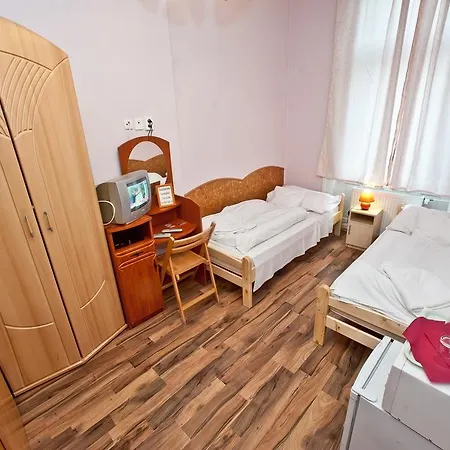 Bed & Breakfast Zsuzsanna Vendeghaz 2*