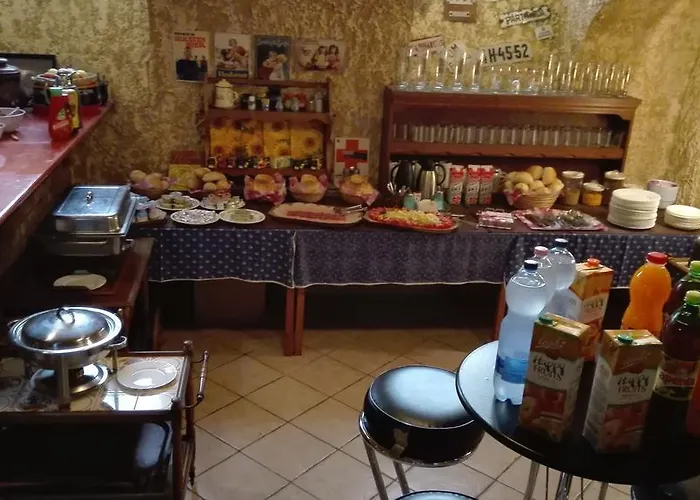 Zsuzsanna Vendeghaz 2* Debrecen