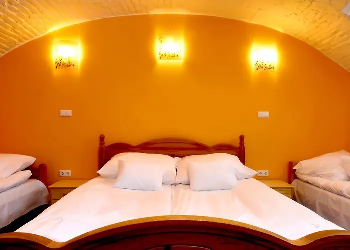 Bed & Breakfast Zsuzsanna Vendeghaz 2*