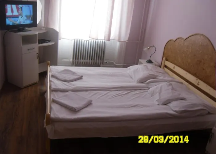 Zsuzsanna Vendeghaz Bed & Breakfast 2*